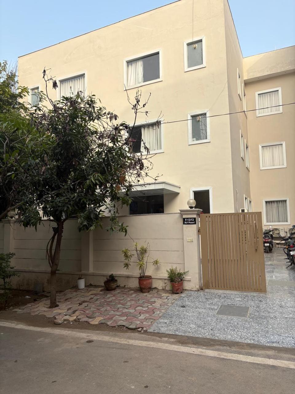 Stepinn - Ess Kay Ess Villa Gurgaon Luaran gambar